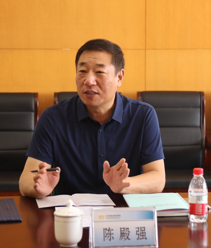 集團(tuán)工會領(lǐng)導(dǎo)調(diào)研我院勞模創(chuàng)新工作室和職工創(chuàng)新工作室(圖1)